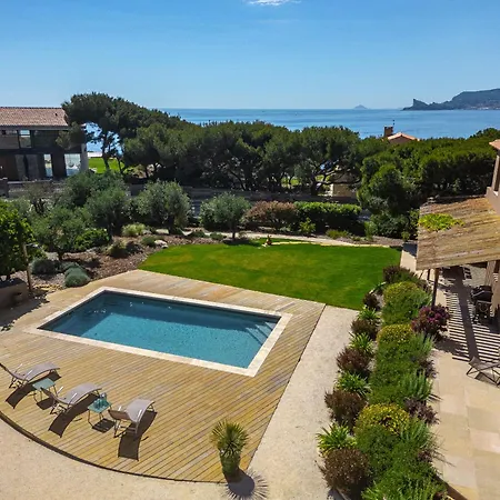 Villa de charme domaine privé Port d'Alon-3